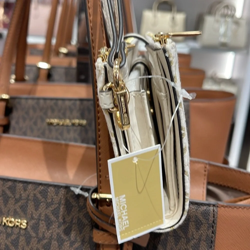 Michael Kors Jet Set Travel Large Double-Zip Wristlet-Wallet-PhoneHolder Pale Gd